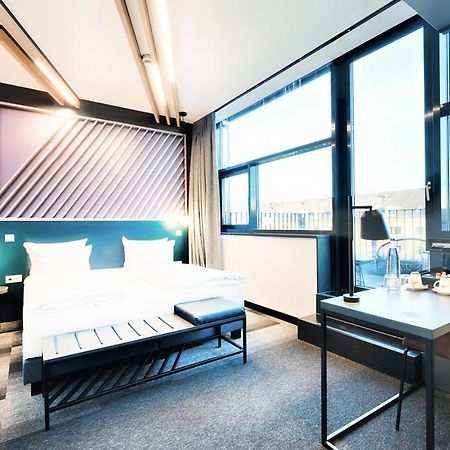 B&B Hotel Muenchen-Moosach ภายนอก รูปภาพ