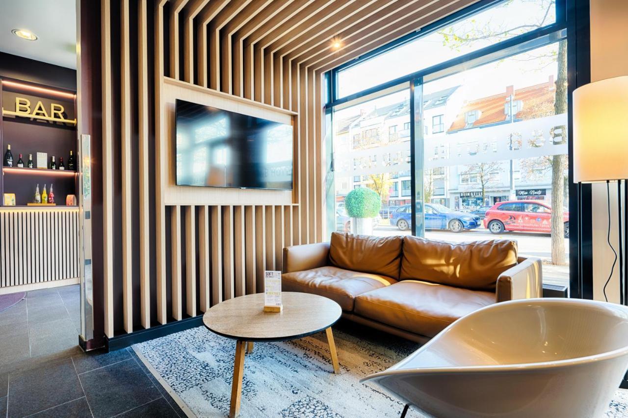 B&B Hotel Muenchen-Moosach ภายนอก รูปภาพ