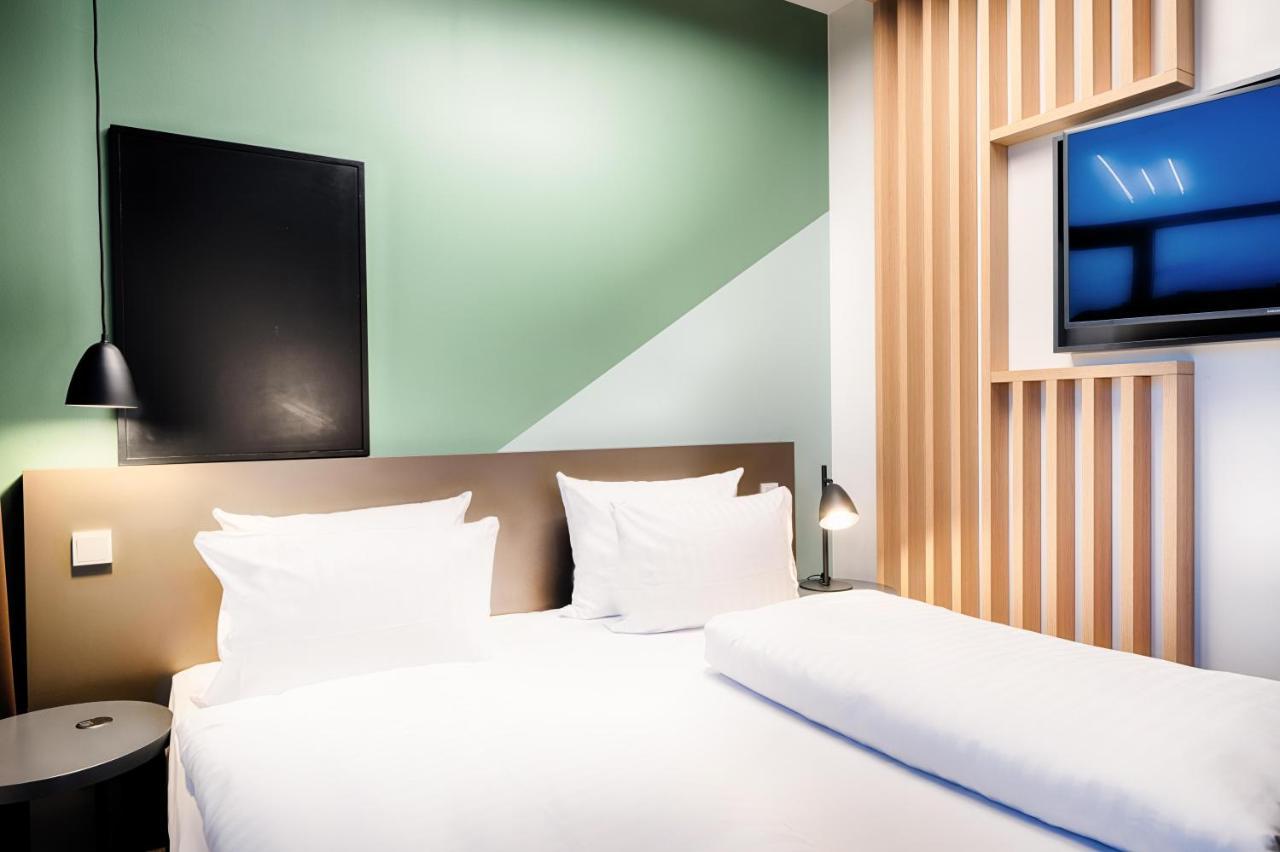 B&B Hotel Muenchen-Moosach ภายนอก รูปภาพ