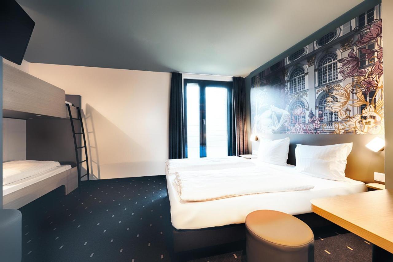 B&B Hotel Muenchen-Moosach ภายนอก รูปภาพ