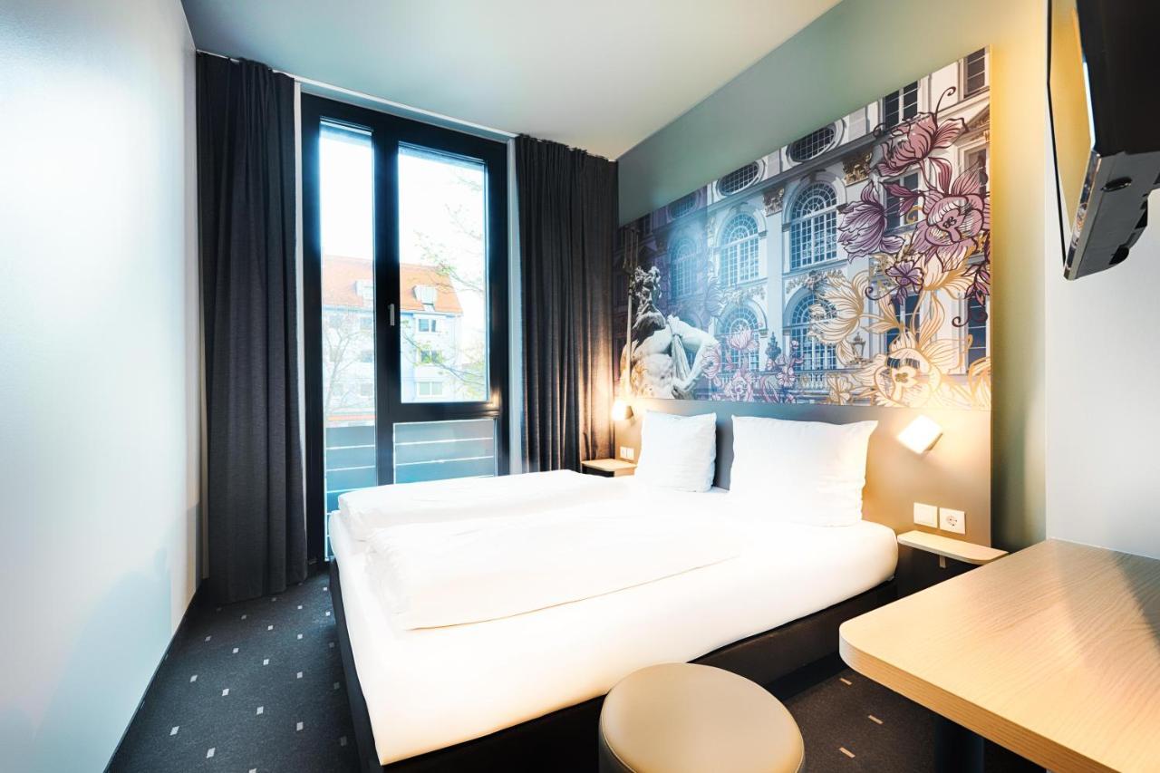 B&B Hotel Muenchen-Moosach ภายนอก รูปภาพ