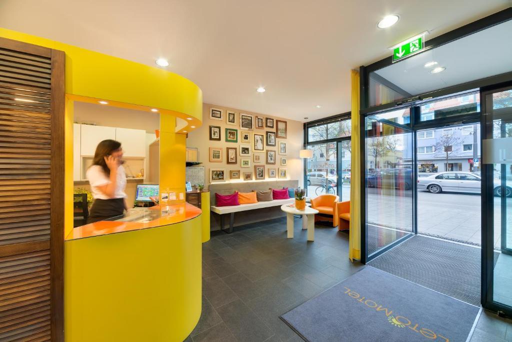 B&B Hotel Muenchen-Moosach ภายนอก รูปภาพ